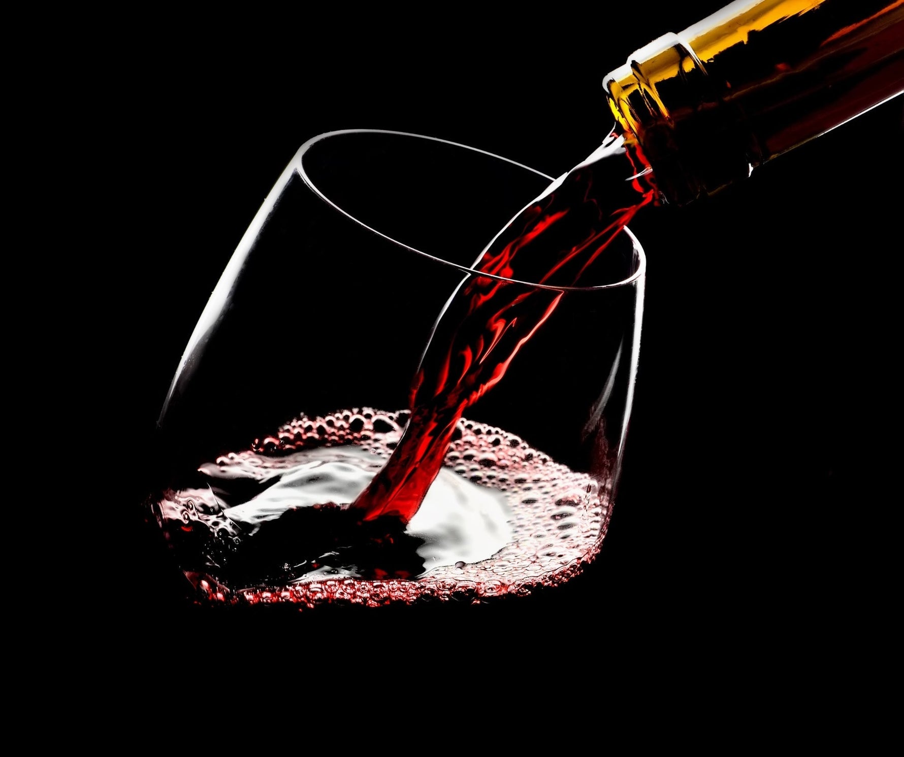 Why Alcohol Feels Different in Menopause and What to Sip Instead